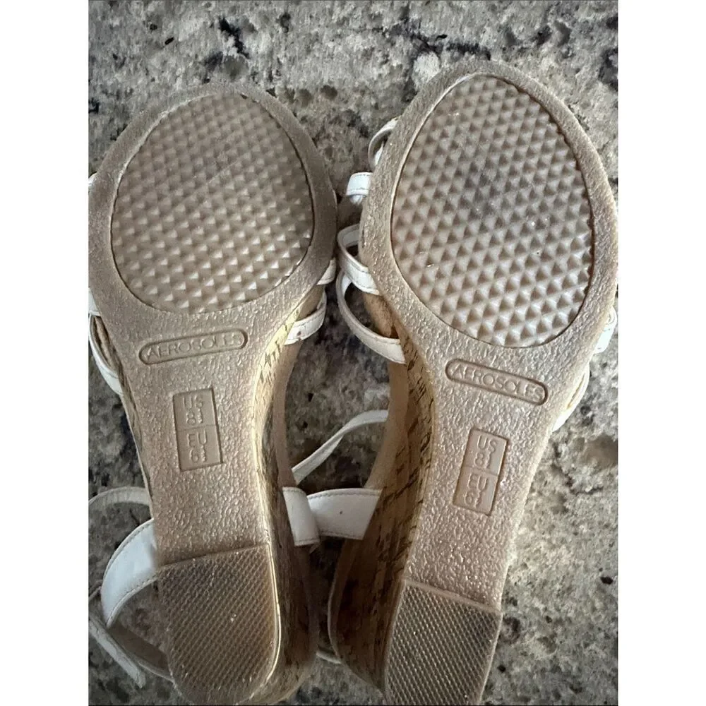Aerosole’s Women’s White and Tan Wedge Sandals